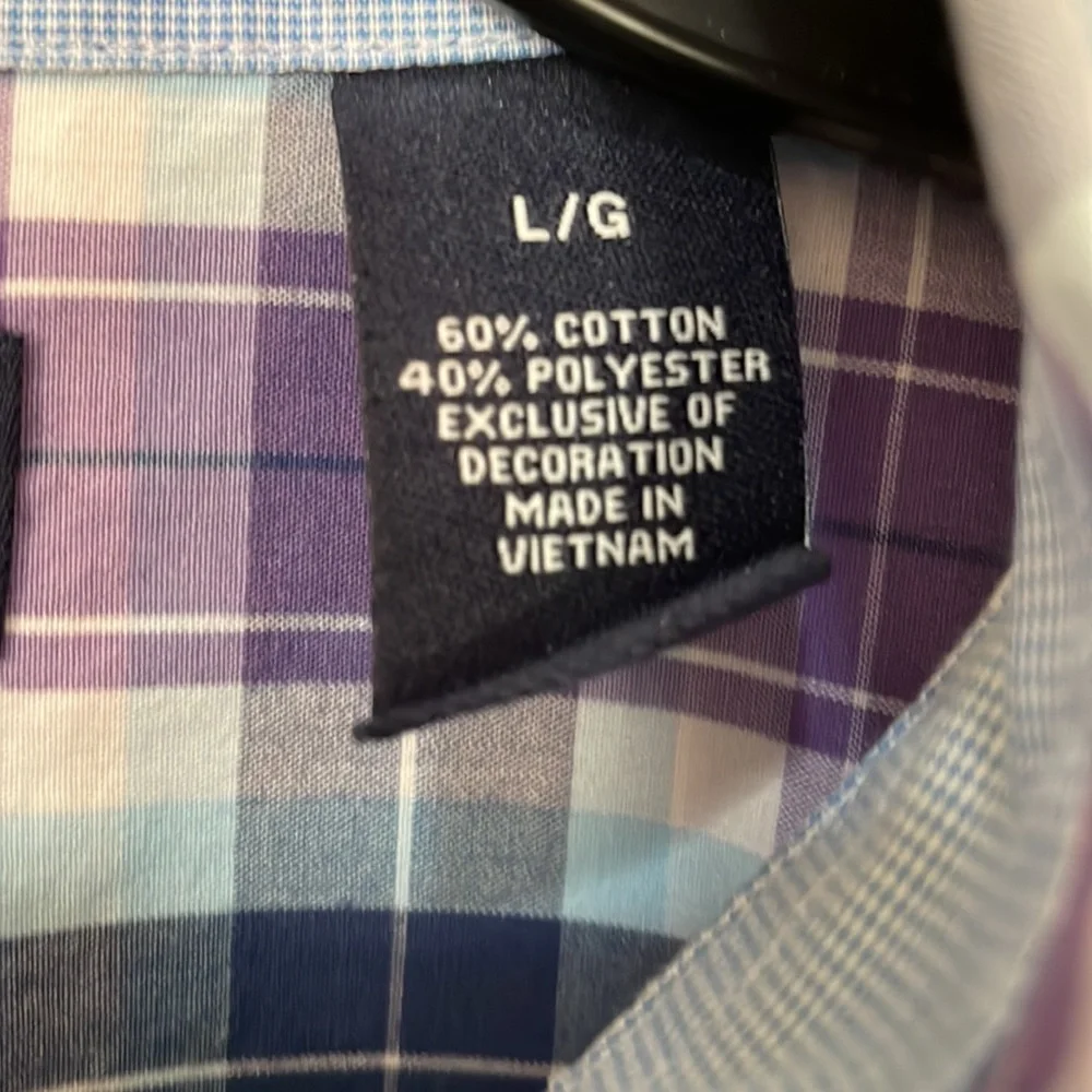 Chaps mens large purple like new shirt. - Picture 4 of 5